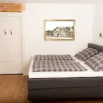 Historisches Ambiente Im Fuerstenbahnhof Appartement