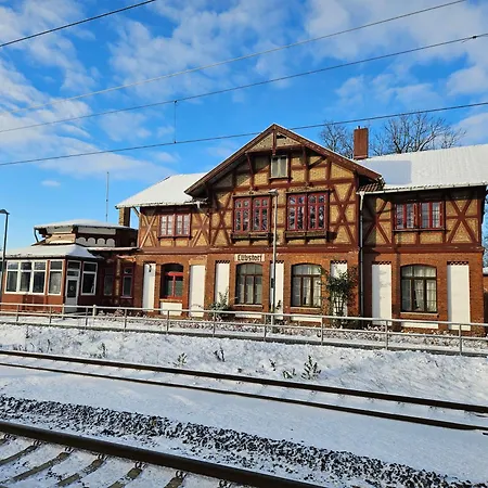 Historisches Ambiente Im Fuerstenbahnhof Lübstorf